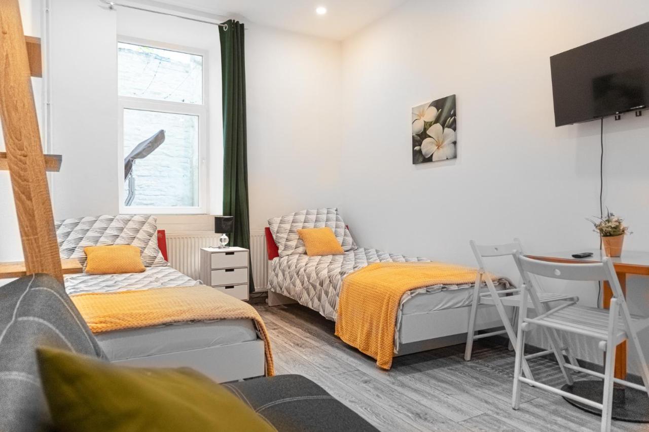 Fullfilling 3Br Shared Apartment With Pleasing Patio Vienna Esterno foto