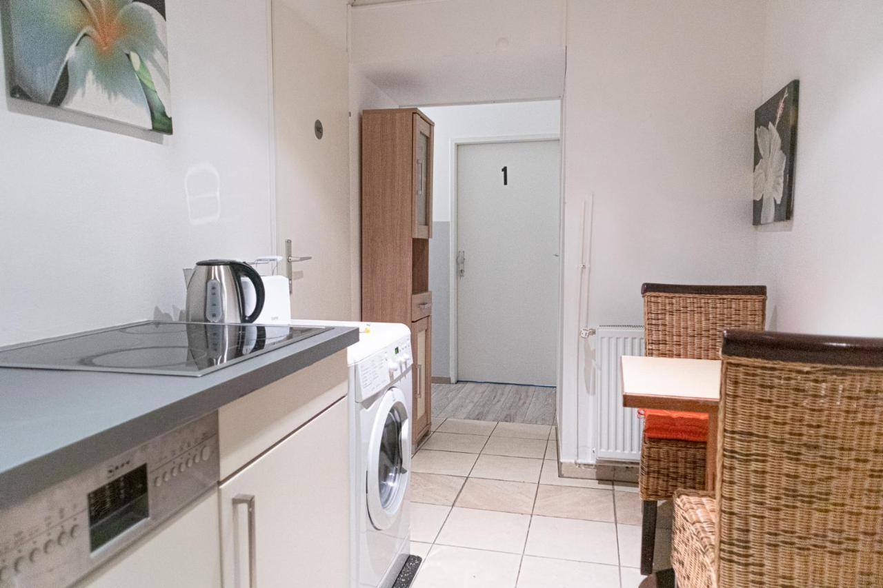 Fullfilling 3Br Shared Apartment With Pleasing Patio Vienna Esterno foto