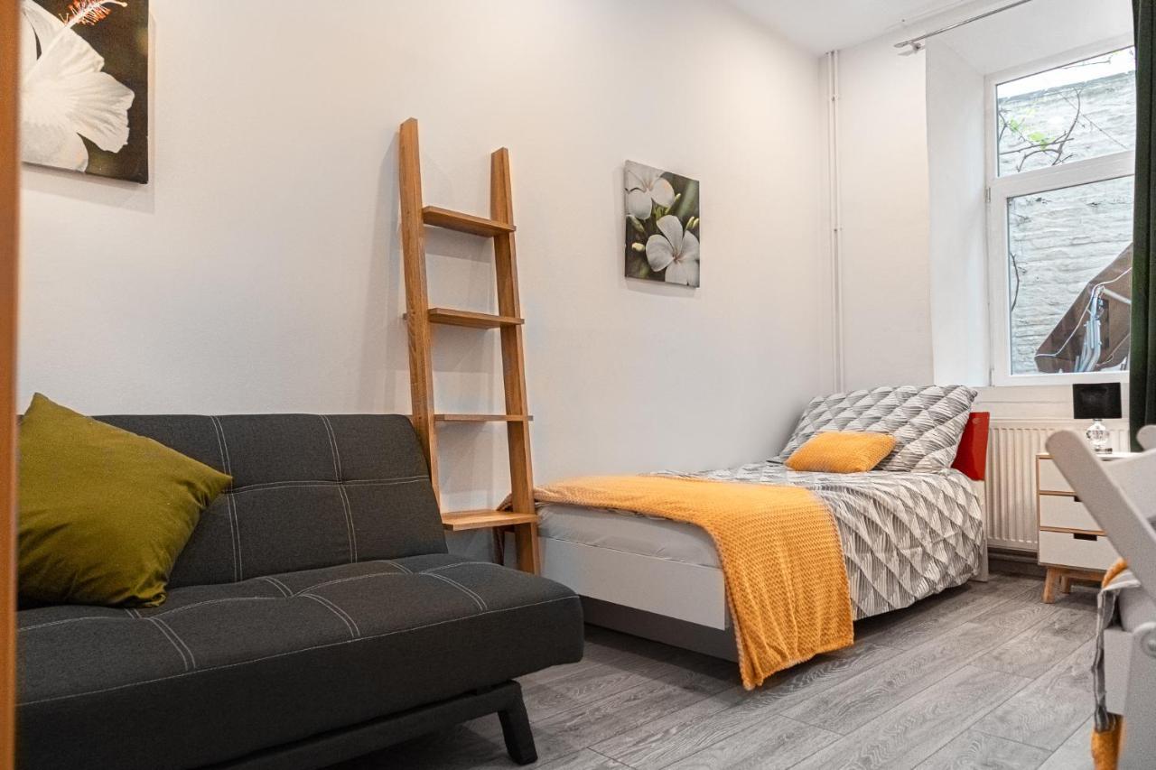 Fullfilling 3Br Shared Apartment With Pleasing Patio Vienna Esterno foto