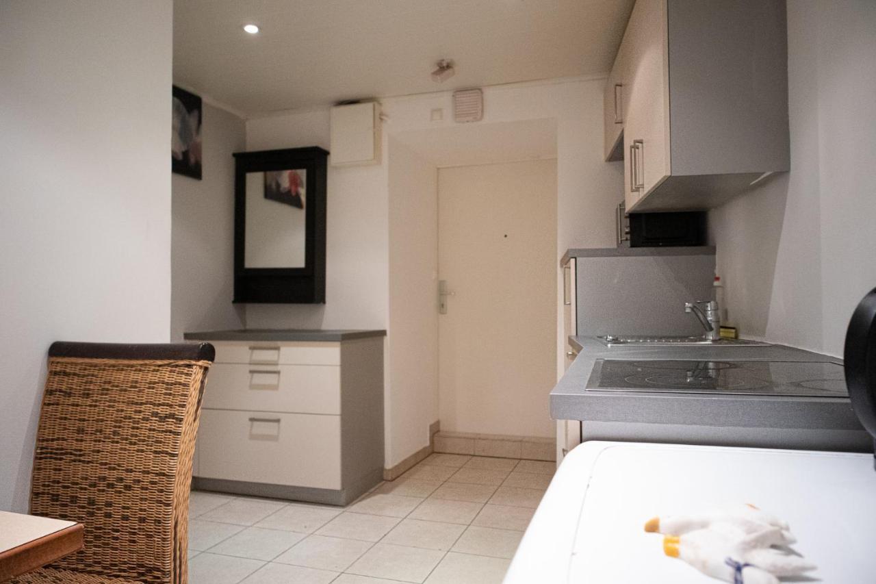 Fullfilling 3Br Shared Apartment With Pleasing Patio Vienna Esterno foto