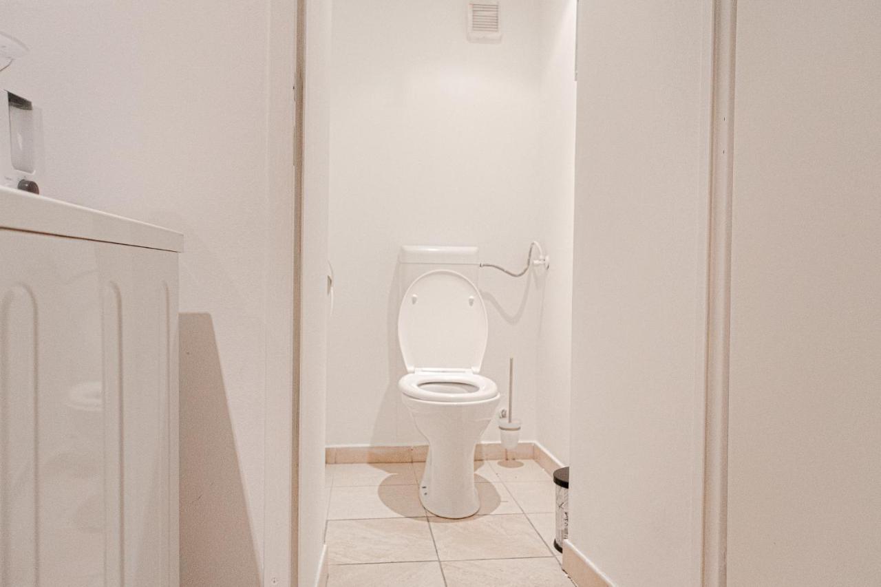 Fullfilling 3Br Shared Apartment With Pleasing Patio Vienna Esterno foto